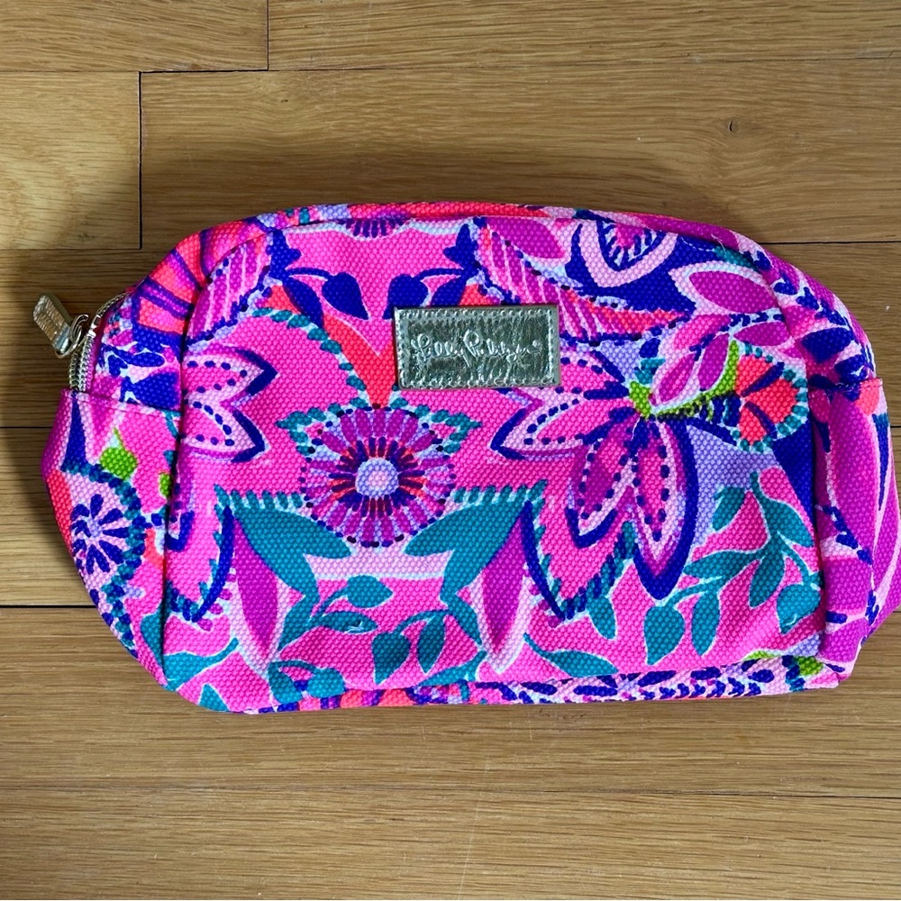 🆕 Lilly Pulitzer Vibrant Pink Floral Cosmetic Pouch NWT
